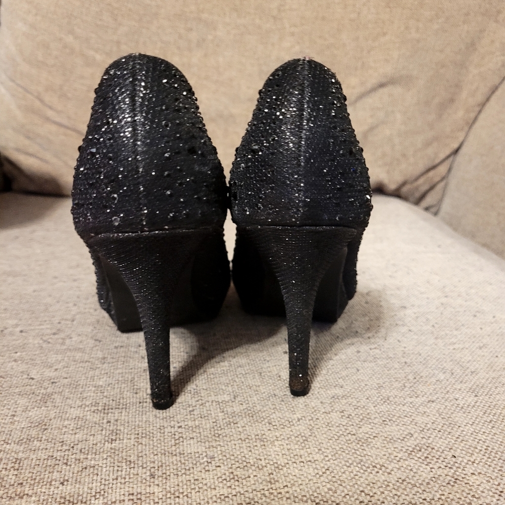 Red Tomato High Heels - Picture 2 of 7